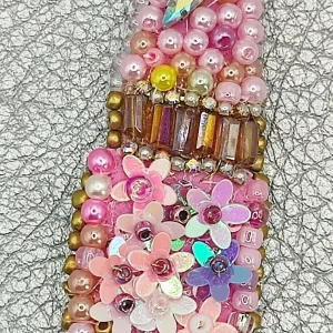 Brooch Lipstick - Pink color